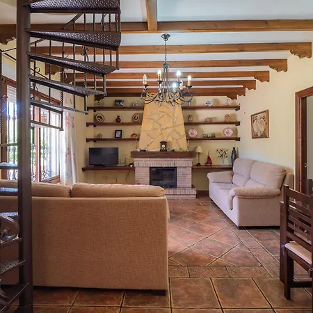 Holiday home Cubo's Tinajas De La Dehesilla *